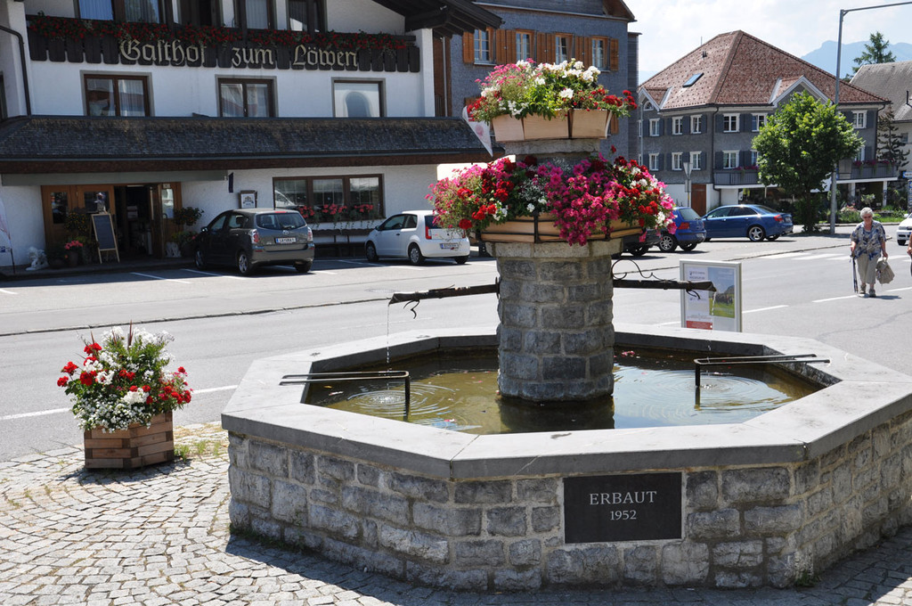 dorfzentrum2_jpg-1374506082