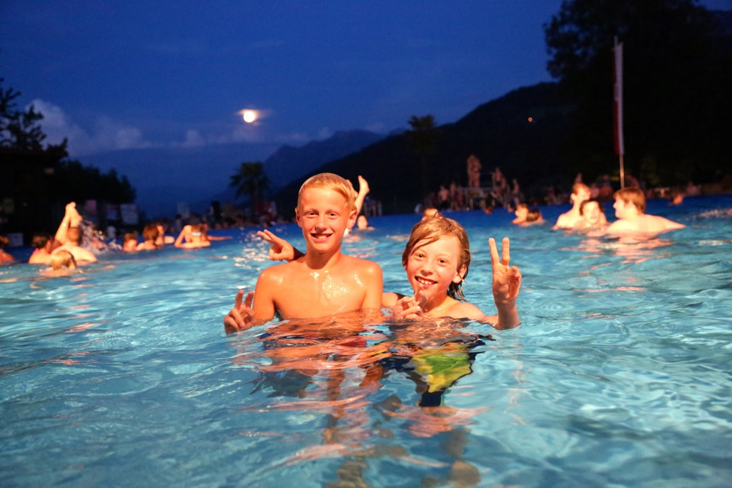 KOE_Vollmondschwimmen Felsenau 21_jpg-1374531373