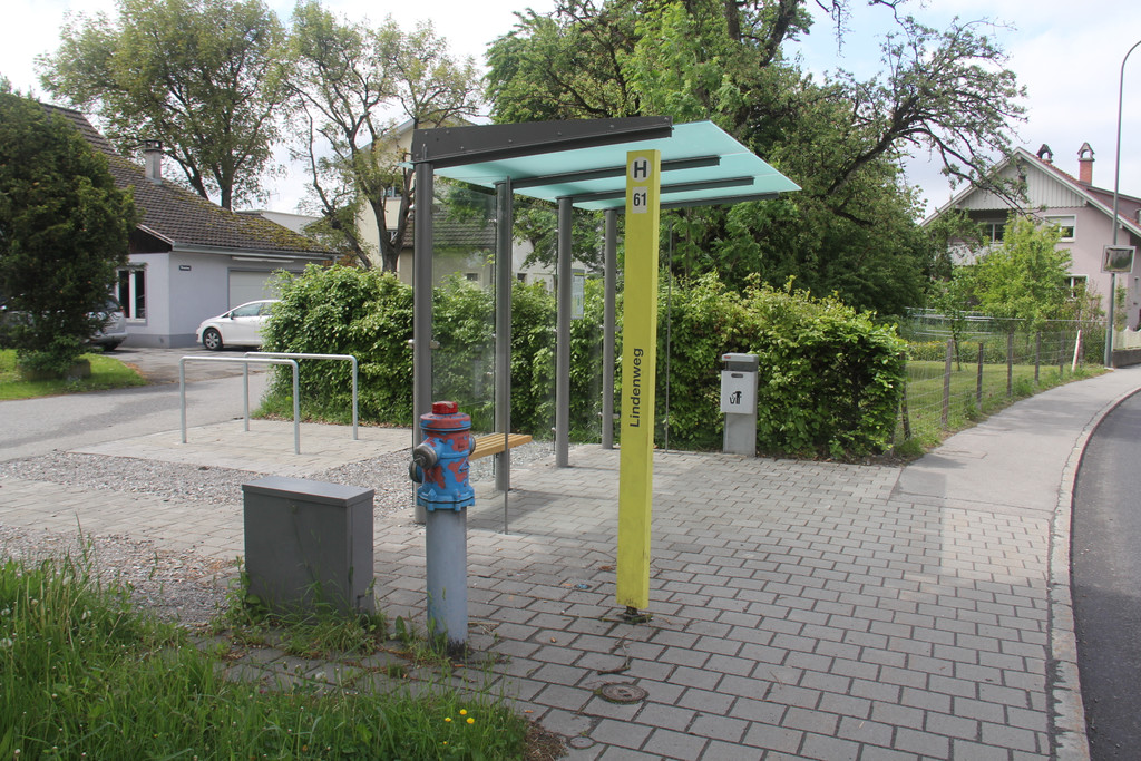 Lindenweg_Bushaltestelle_JPG-1374591434