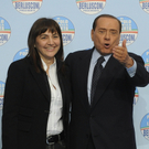 Journalist verursachte Aufruhr bei Berlusconis Pressekonferenz 