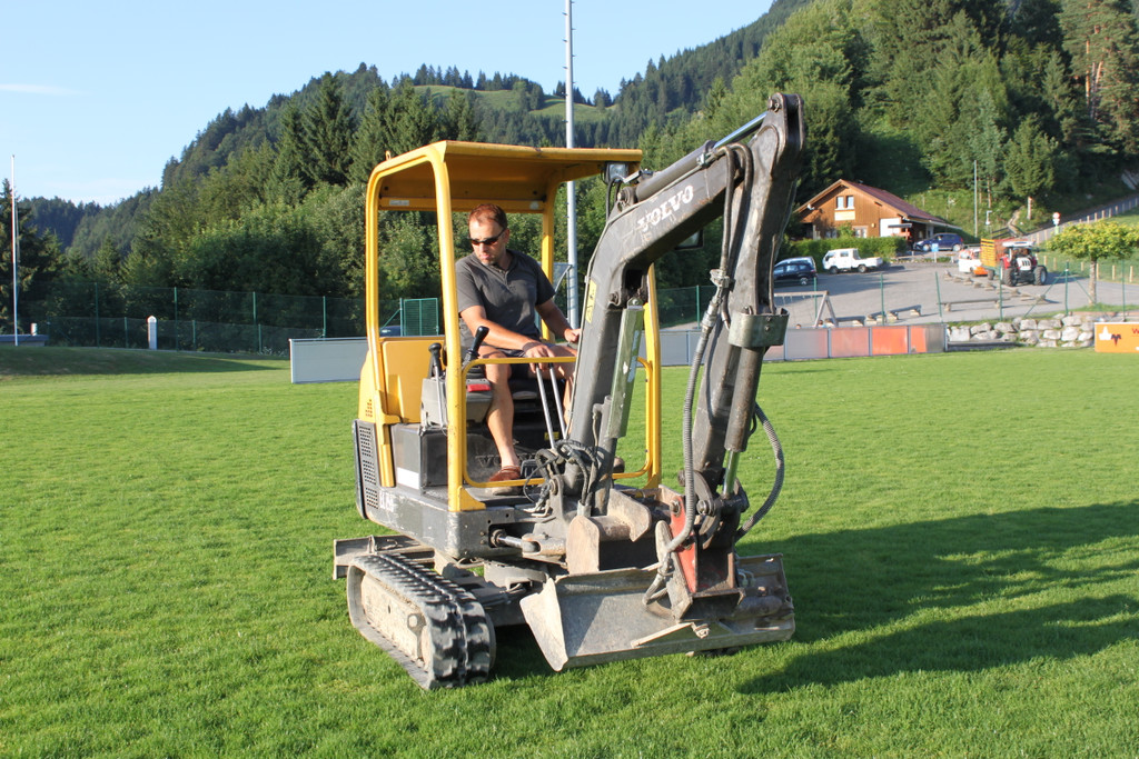 volleyball platz _3__jpg-1374925564