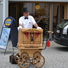 45 Drehorgelspieler J__rgen Laufer_JPG-1374955045