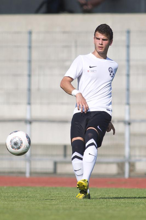 file6b4ueiipftep5267a19_jpg-1375000103