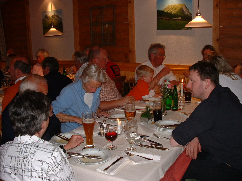 38 Abschlu__ im Schrannenhof_jpg-1375616207