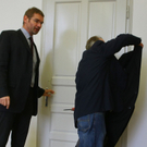 Jugendlichen für Sex Geld angeboten 