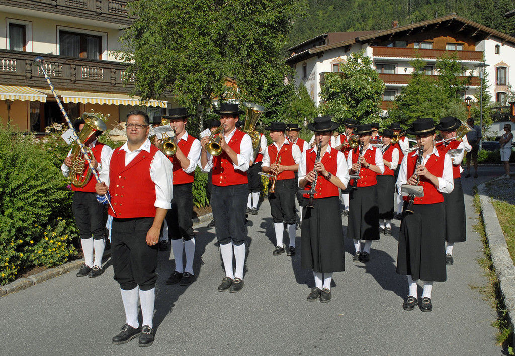 415 _c_ Gerhard Scopoli - Musikverein Alpenkl__nge Dam__ls_jpg-1375958372