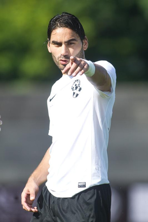 file6b4ue0de6agxi59ta1a_jpg-1375967252