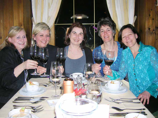 Wirte8Damenrunde_jpg-1268393166