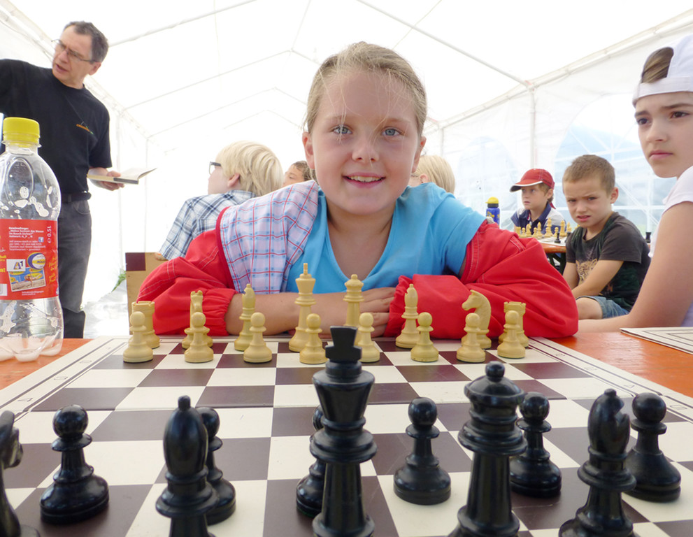 Schach1Carmen_jpg-1376735878