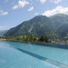 DAS GOLDBERG_Infinity Pool 1.jpg