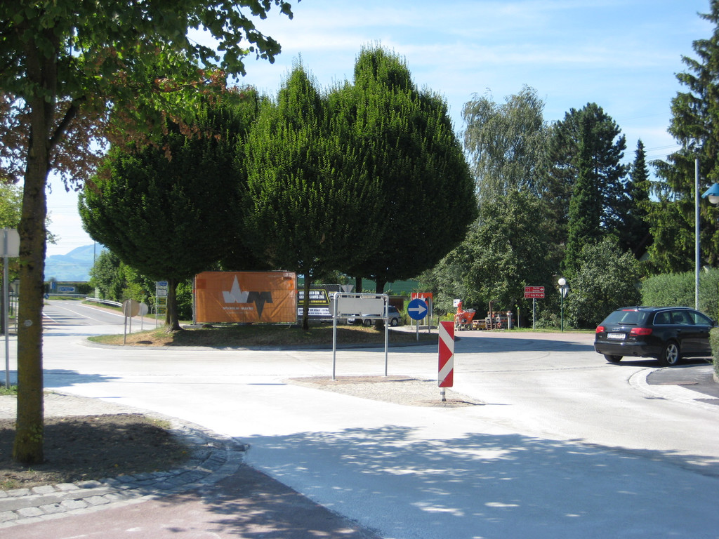 Kreisverkehr02.jpg