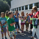 02 Stadtf__hrerin Gerlinde Budzuhn l__dt die Kinder auf eine Entdeckungsreise durch Feldkirch ein_JPG-1377171269