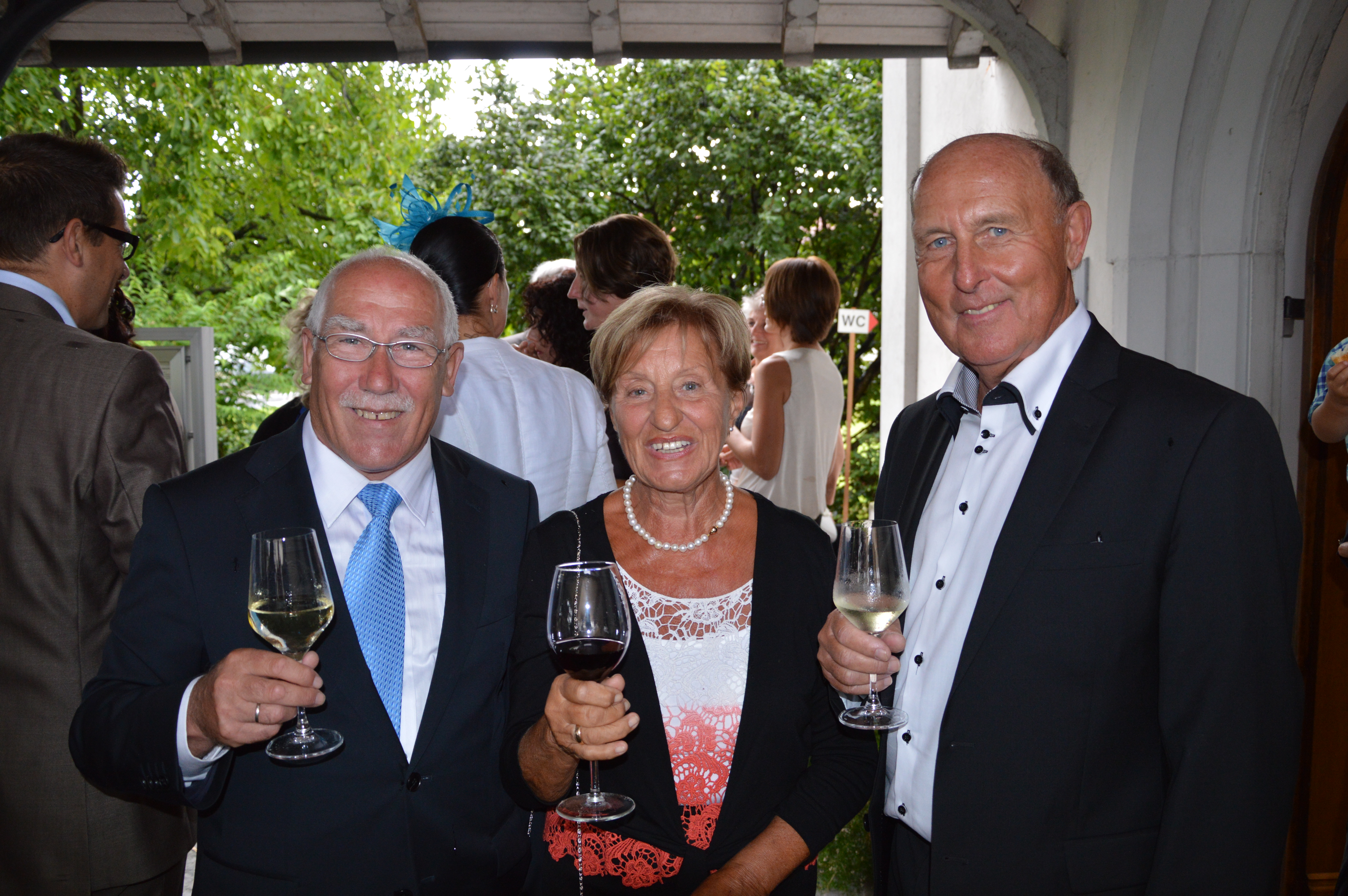 DSC_0002_JPG-1377419411