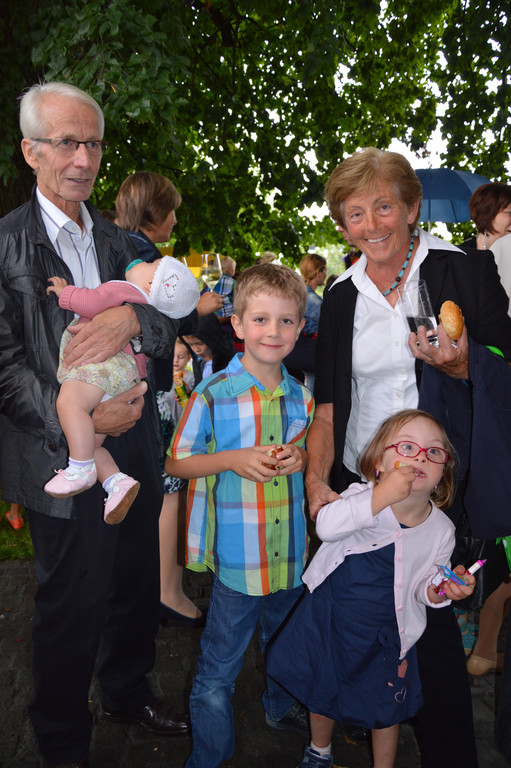 DSC_0006_JPG-1377419646