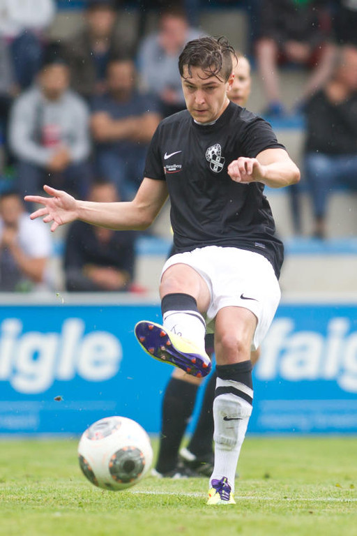 file6bj905ih3sgzyl5hbcc_jpg-1377432240