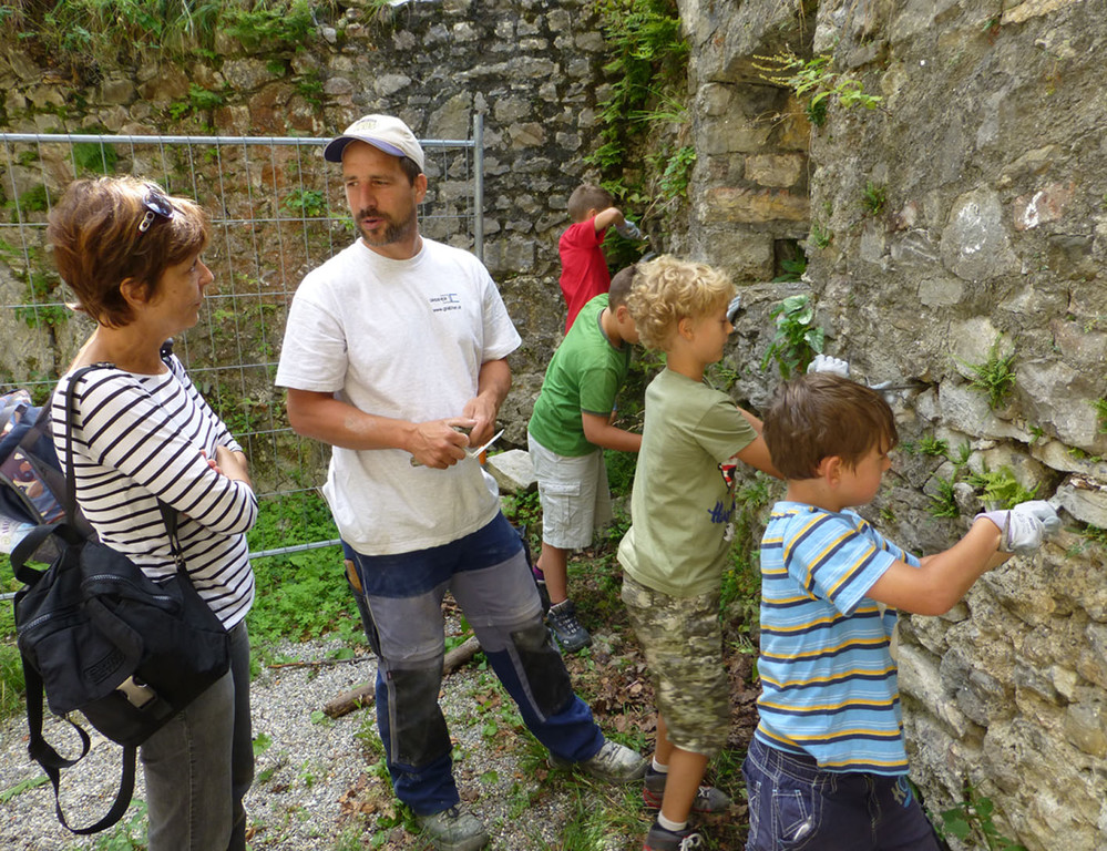 Ruine3a_jpg-1377456334