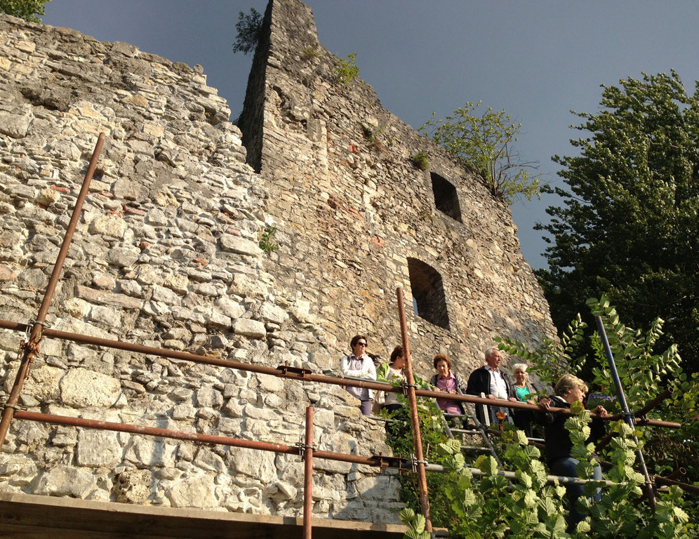 Ruine10d_jpg-1377456415