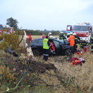Lenker bei Verkehrsunfall auf der B26 eingeklemmt