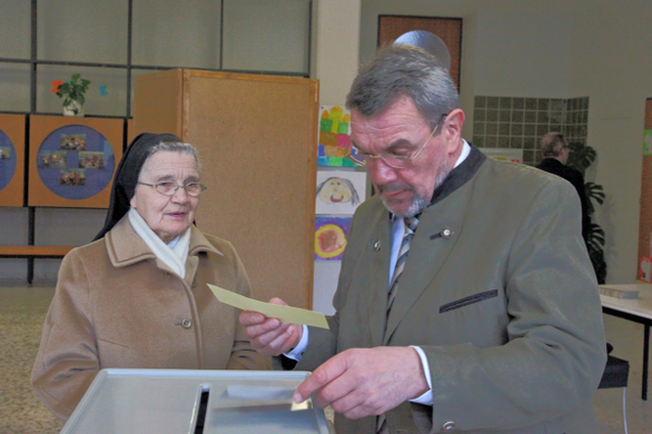 KOE-Wahlsonntag 17_jpg-1268566135