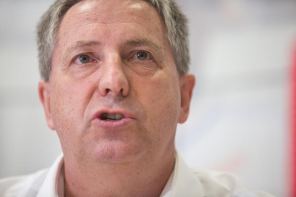 file6blnmxvtooy1am5umkdd_jpg-1377809852