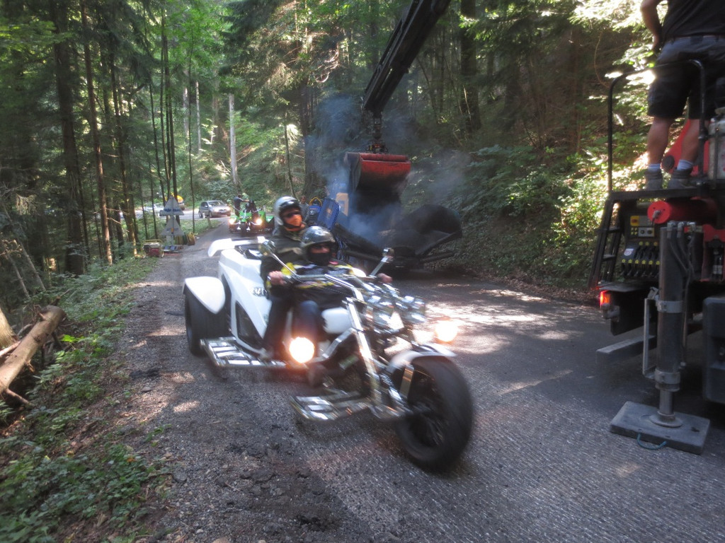 Pf__nderstra__e Asphaltierung Sch__den 2013 _9__jpg-1377849918