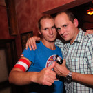 der Cpt. lädt  die Ladies ein