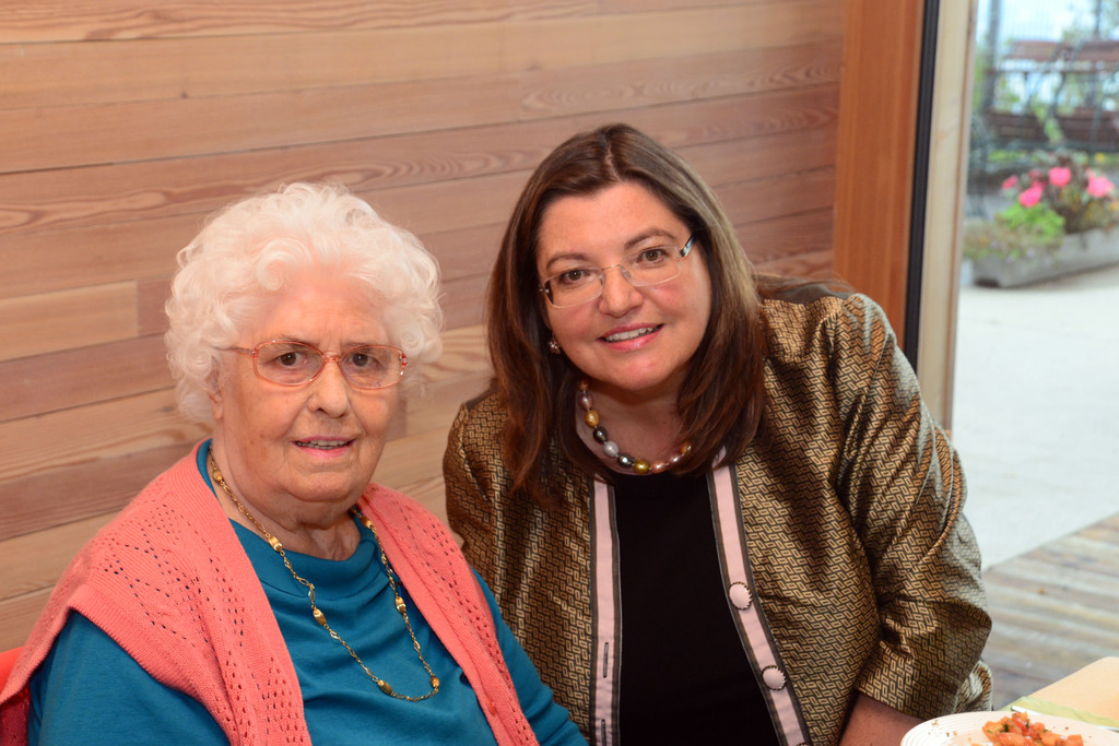 oma_90er_oma_dopf_jpg-1377947142