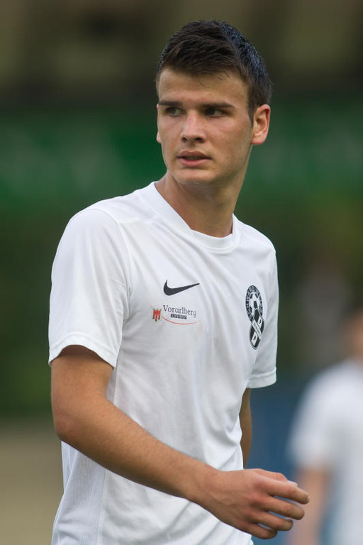 file6bmt895fyc9xtuhc59k_jpg-1377981560