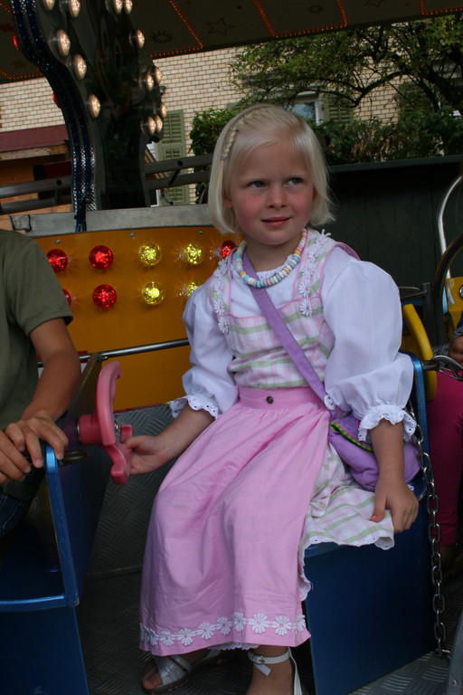1020_JPG-1378105737