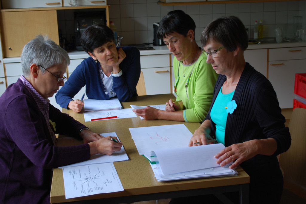 alt_jung_sein_gruppenarbeit-1.jpg