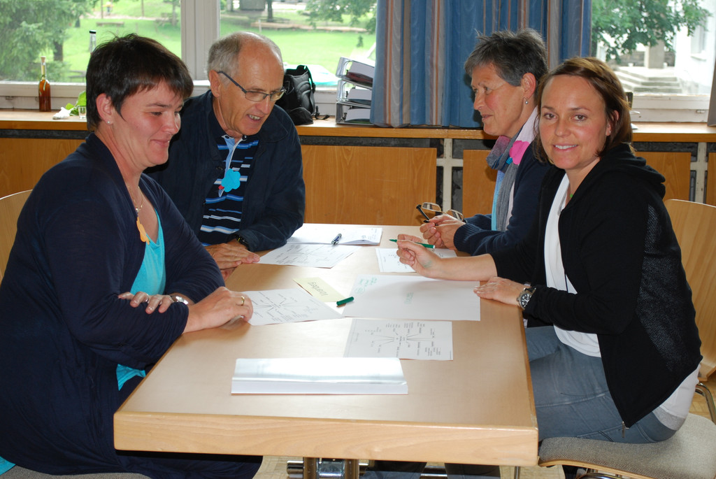 alt_jung_sein_gruppenarbeit-2.jpg