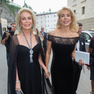 Neumayr - Renate Thyssen Henne mit Tochter Gabriele Inaara Begum Aga Khan.JPG