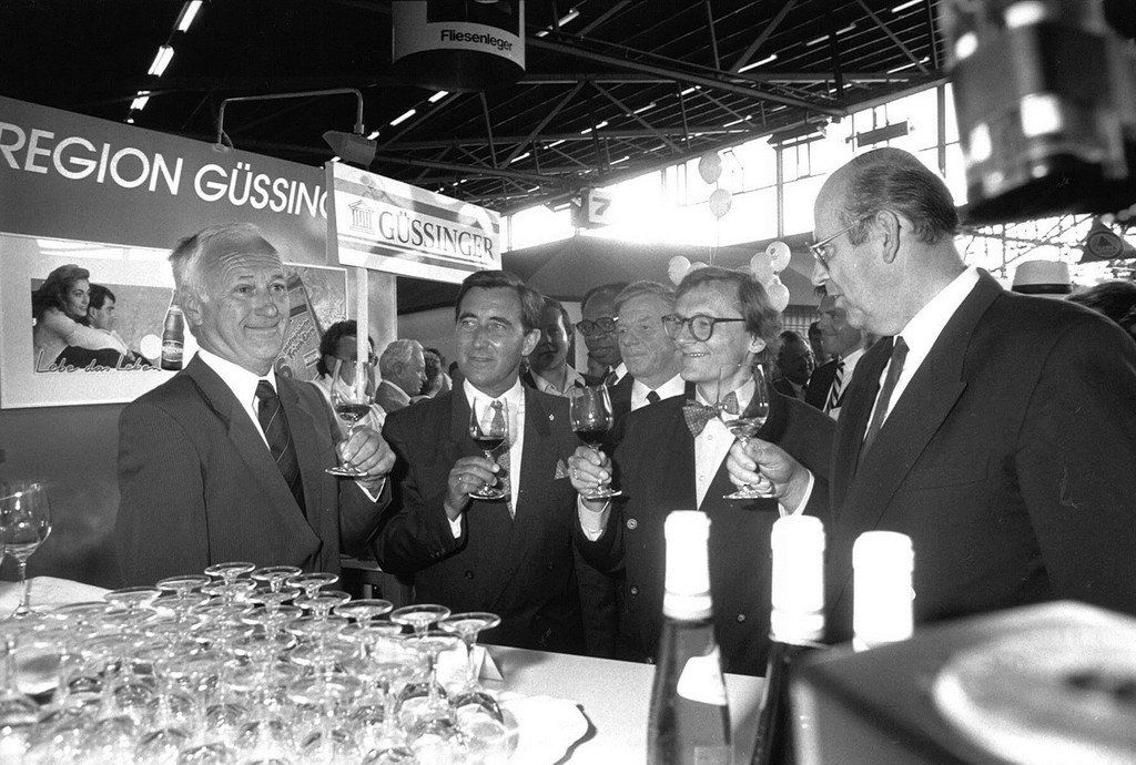 Messe_1989_Burgenl__ndischer_Stand.jpg
