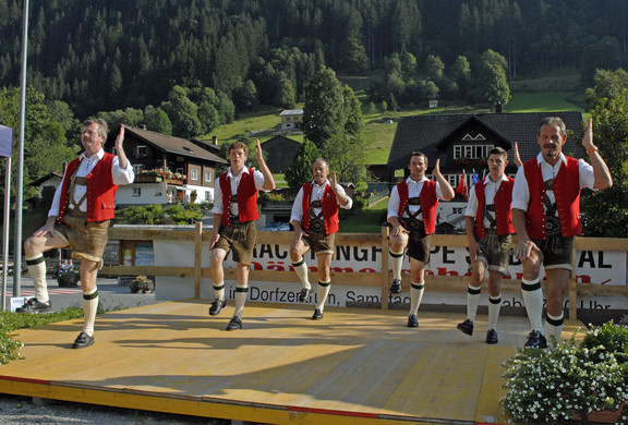 _c_ Gerhard Scopoli - Trachtengruppe Silbertal - 007_jpg-1378462017