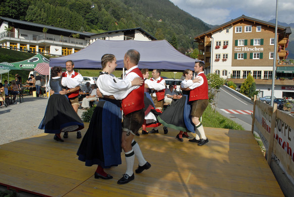 _c_ Gerhard Scopoli - Trachtengruppe Silbertal - 104_jpg-1378462116
