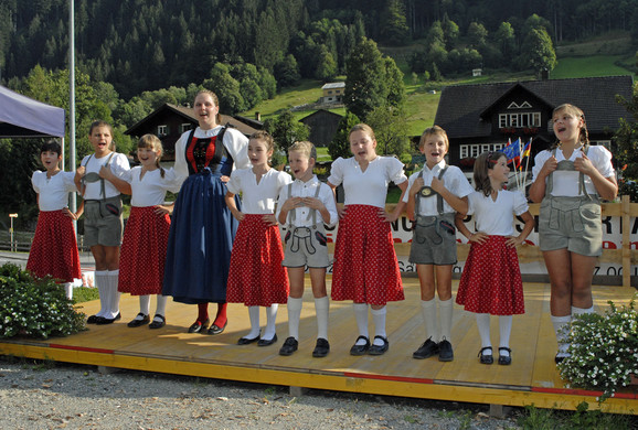 _c_ Gerhard Scopoli - Trachtengruppe Silbertal - 152_jpg-1378462169