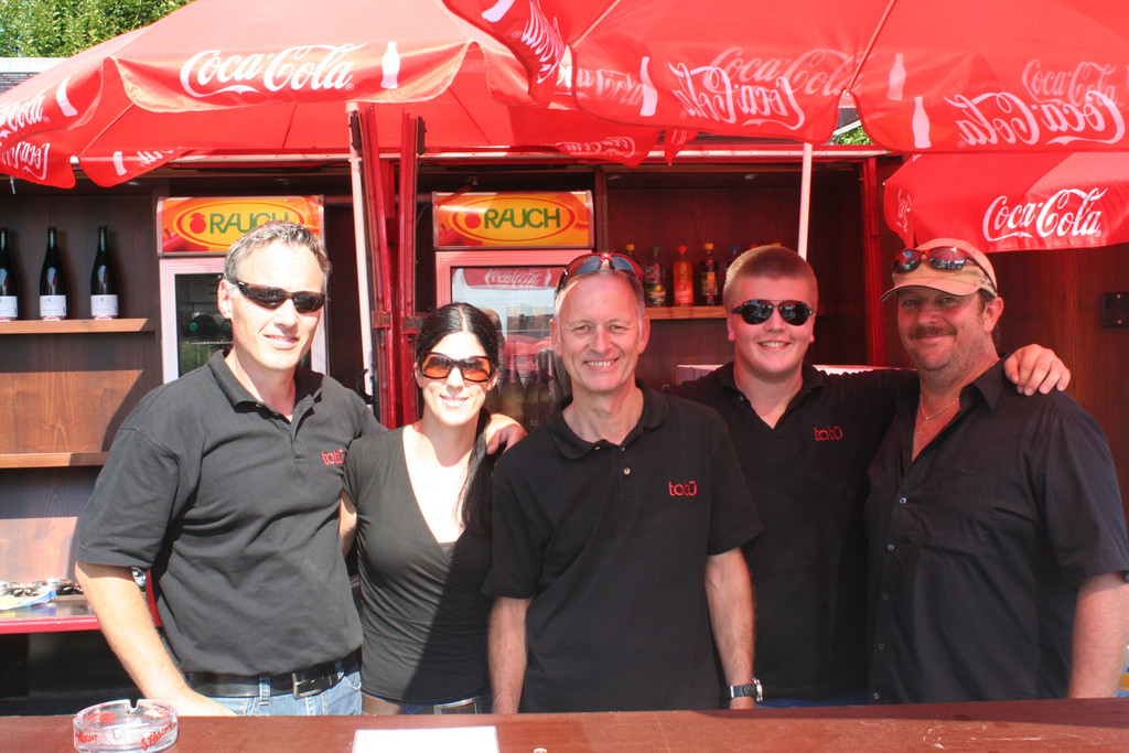 Das TAT__-Team sorgte f__r Verpflegung der G__ste_JPG-1378652737