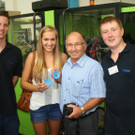 Failge Mitarbeiter Frank und Jonas mit Celina und Martin_JPG-1378652783