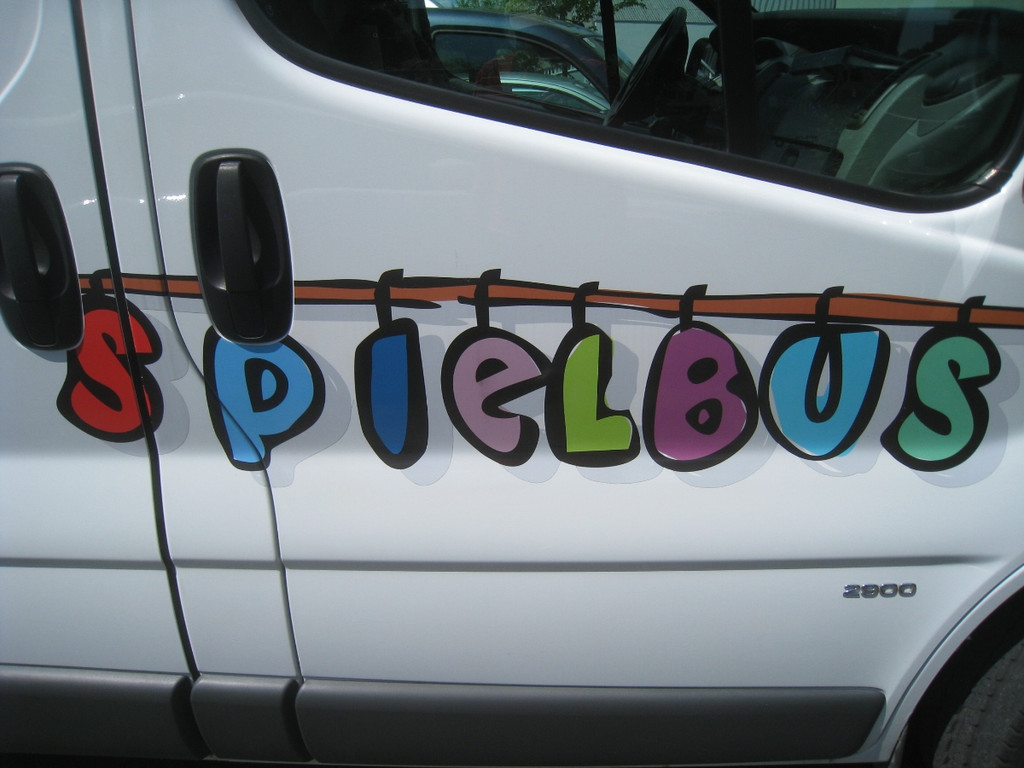 Spielbus Kinderdorf in Lochau 2012 _15__jpg-1378670497
