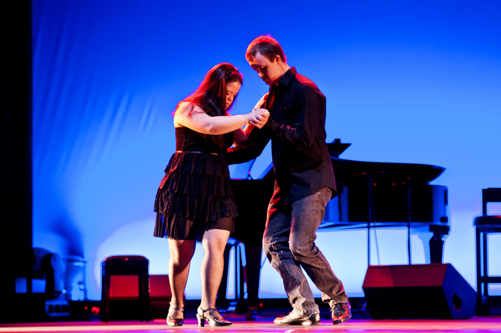 tangoin1_jpg-1378723068