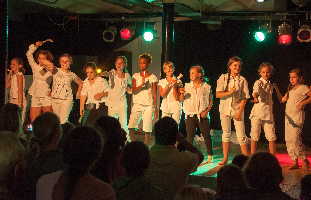 06_c__Dietmar Bertschler_DSC7588_20130809_Ferientanzwoche Nenzing 05_-09_08_2013_jpg-1378793163