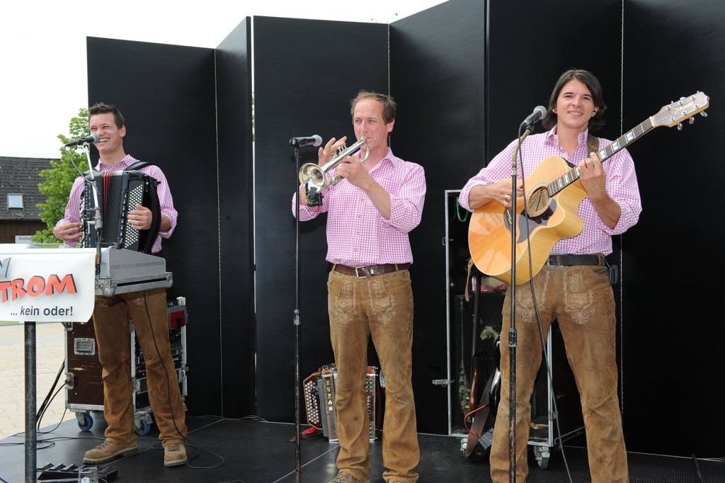 DorfMitte-Fr__hschoppen003.JPG