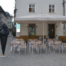 29 Das schwarze Eis vor dem Eissalon Pinocchio in Feldkirch_JPG-1378975545