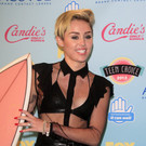 Frisuren von Miley Cyrus