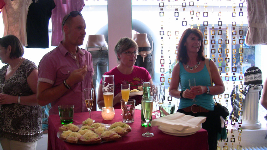 Fotos Gesch__ftser__ffnung und f__r Online Shop 02_09_2013 731.JPG