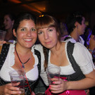 In Dirndl und Lederhose die Nacht durchgefeiert