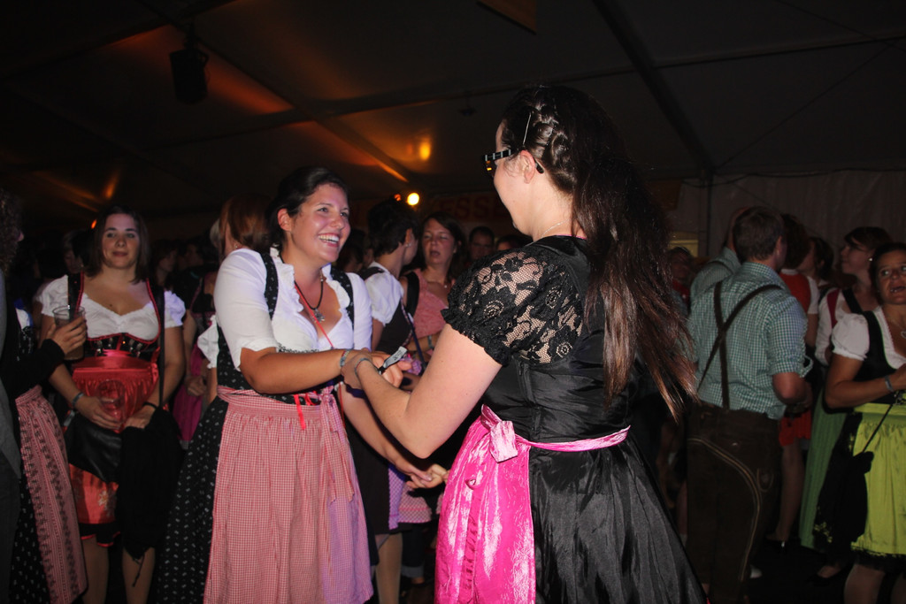 BK_3SchwesternClubbing_2013 16_jpg-1379273475