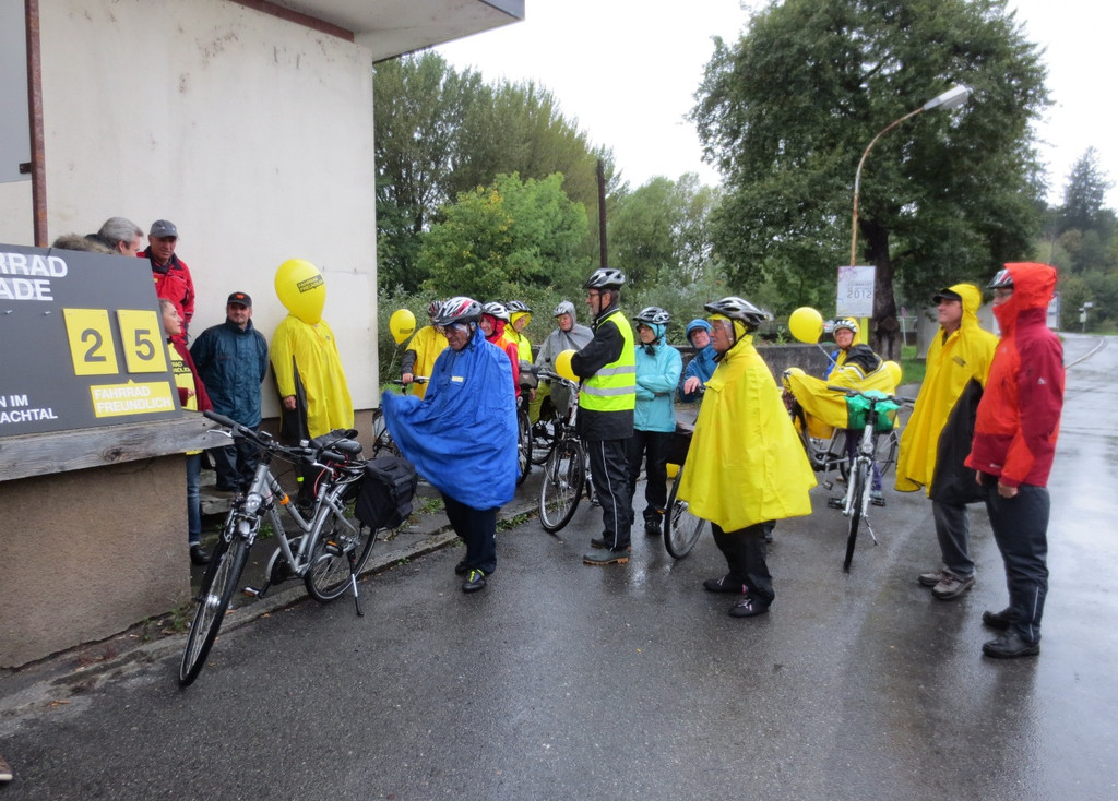 FAHR RAD Parade 2012 _3__jpg-1379276872
