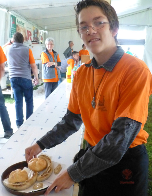 Platz16Wurst_jpg-1379323922