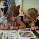 42 Schulalltag in der Mama-Muh-Klasse_ der 1b der Volksschule Oberau_JPG-1379596687